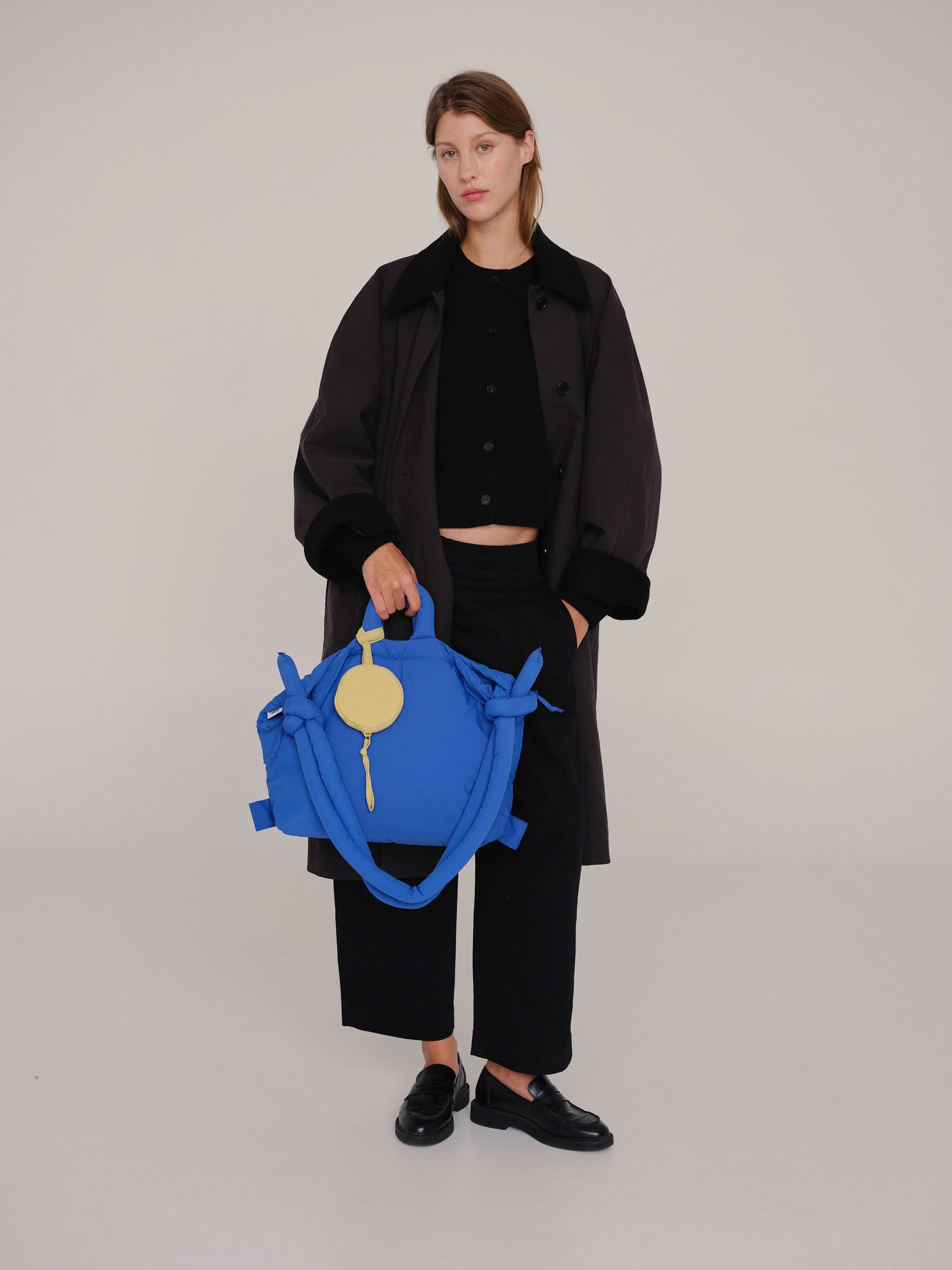 Circular Mini Purse Ölend