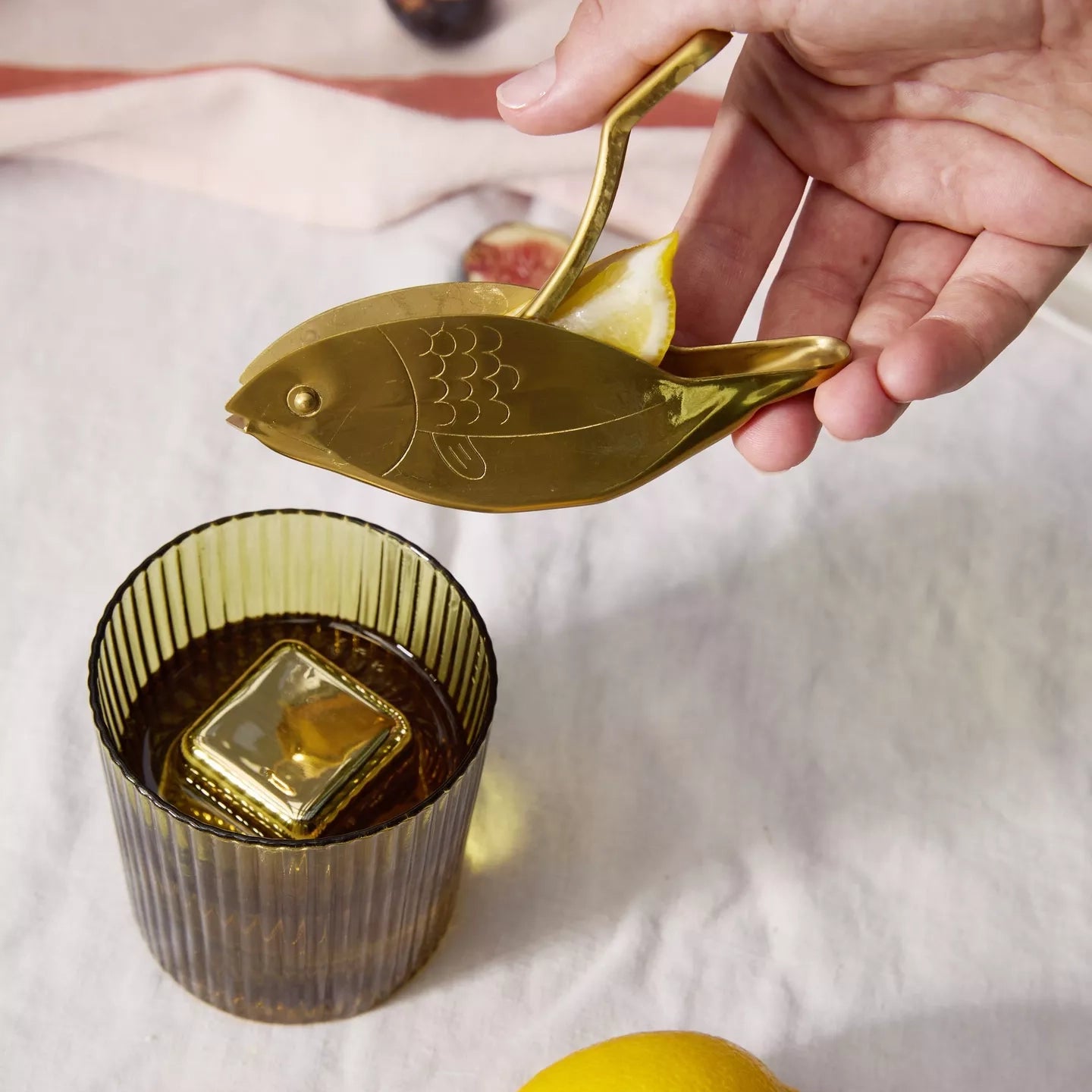 Exprimidor Stevie Fish - Gentlemen's Hardware