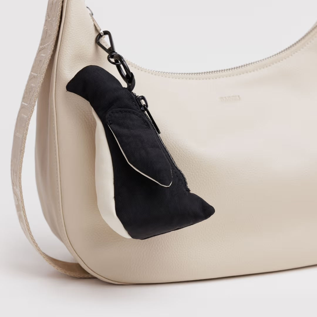 Llavero Penguin Bag Charm - BAGGU