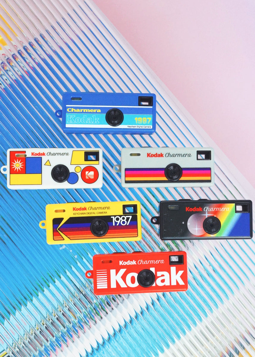 KODAK Charmera — Mini Cámara Digital con Llavero (Caja Sorpresa)