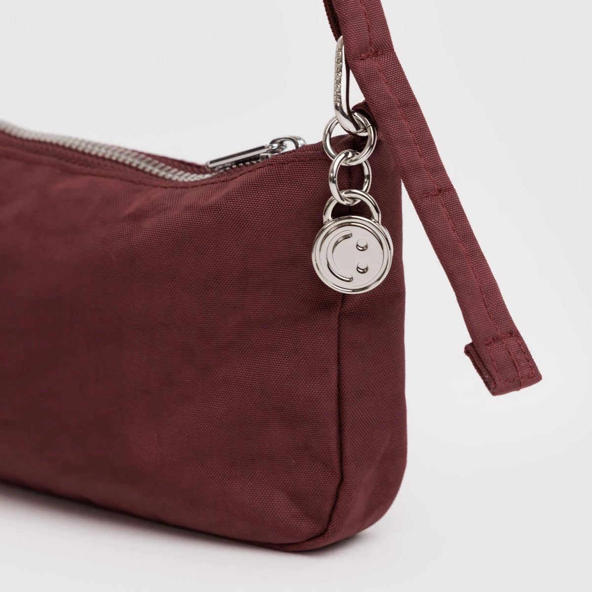 Bolso Nylon Pochette BAGGU