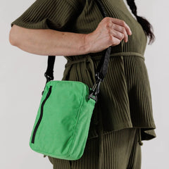 Bolso Sport Crossbody BAGGU - Aloe