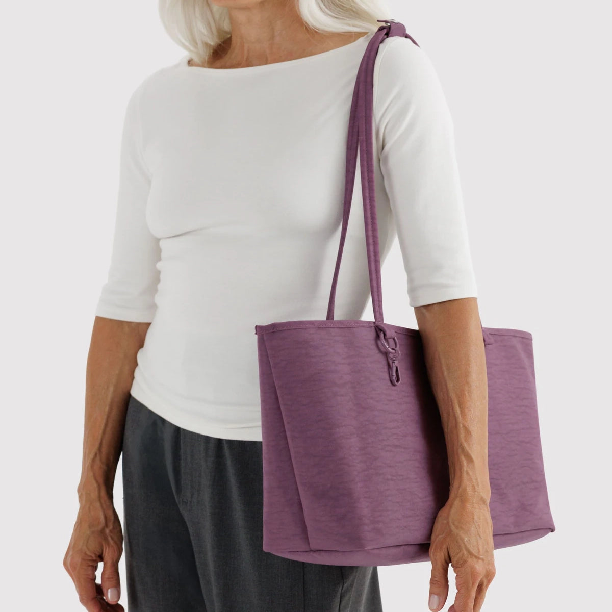 Bolso Medium Nylon Reversible BAGGU