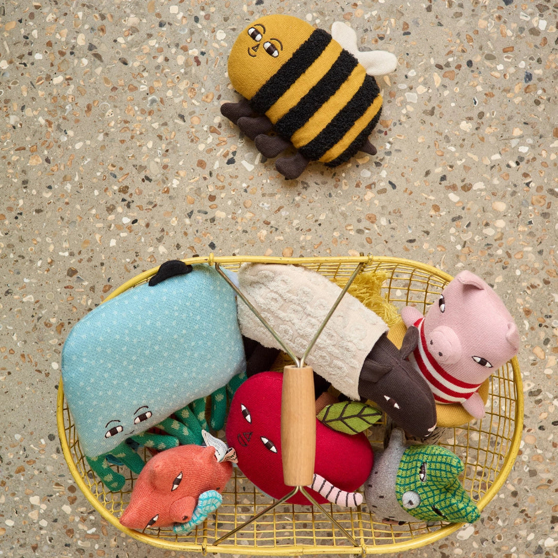 Peluche Abeja Phoebe - Donna Wilson
