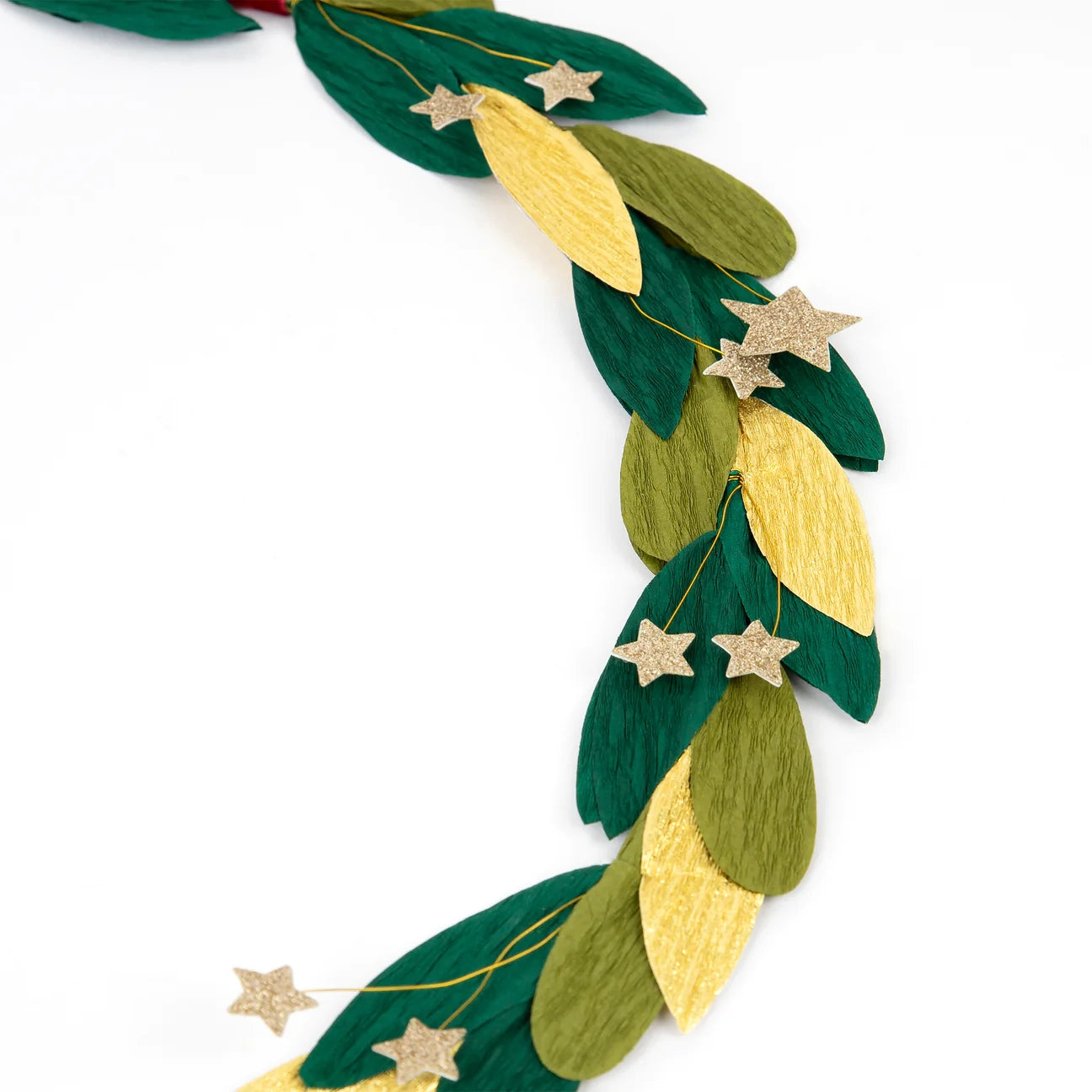 Corona de hojas y estrellas