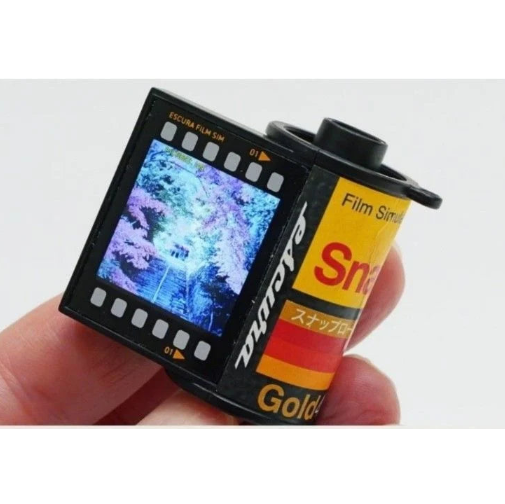 SnapRoll keychain digital camera
