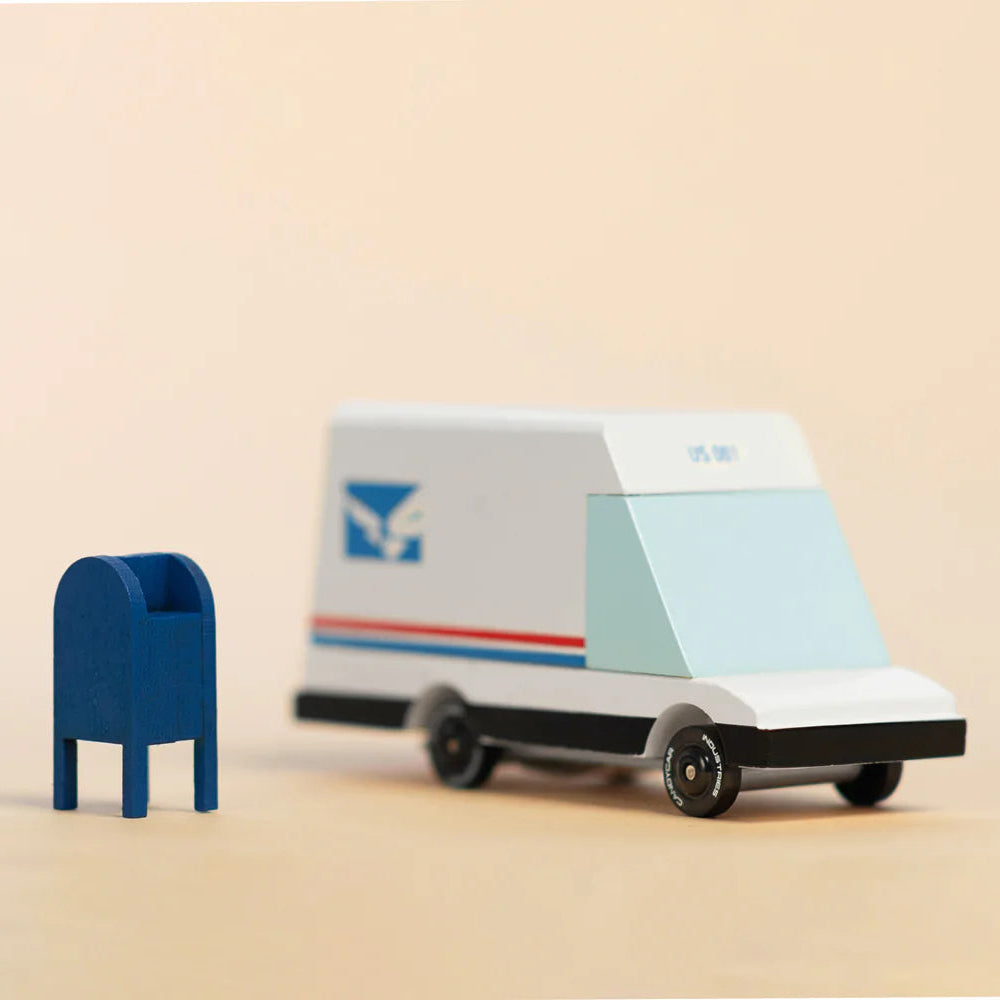 Candyvans Futuristic Mail Van 